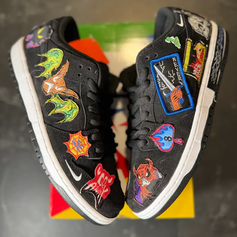 Dunk Low SB Neckface