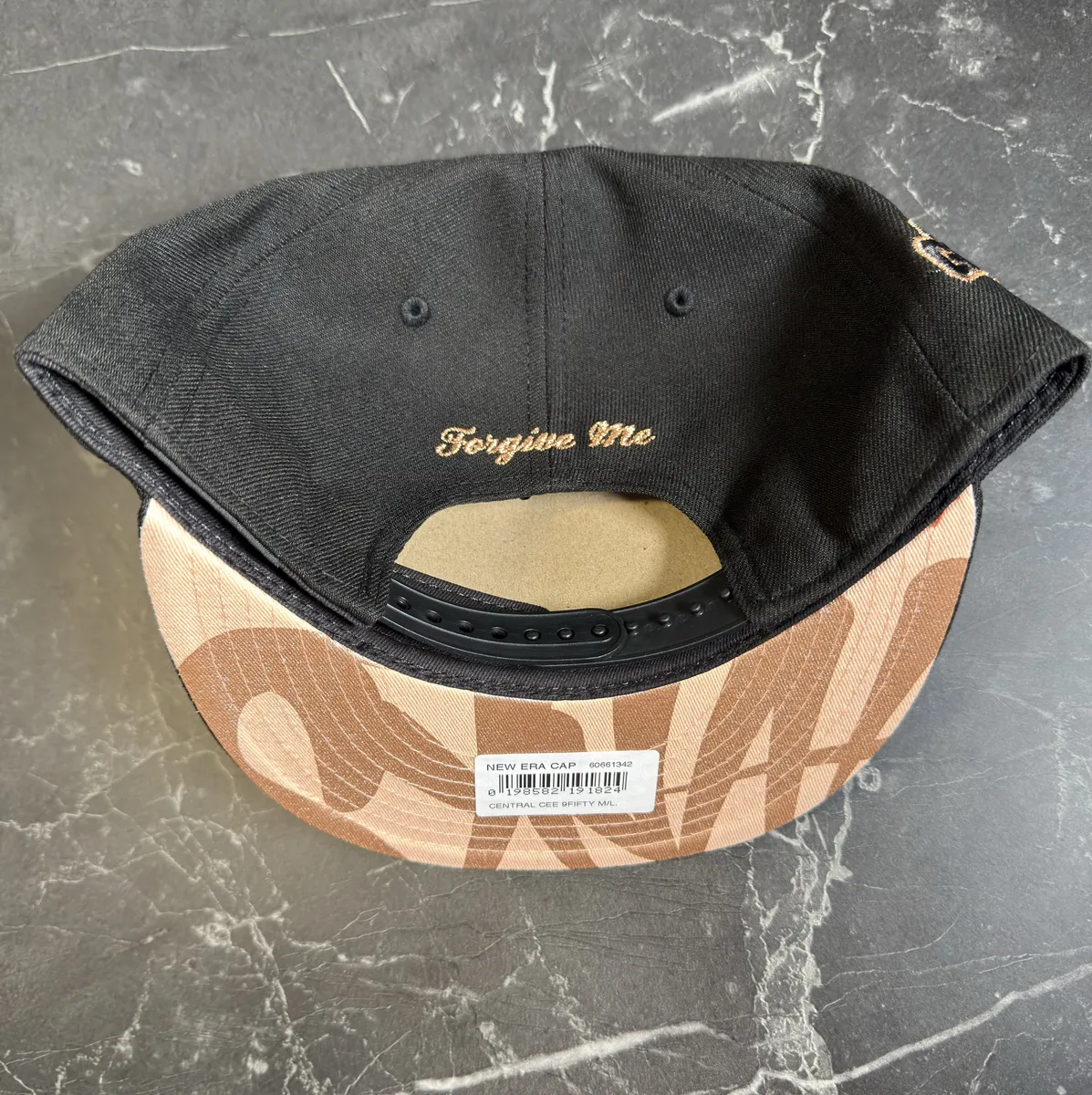 Synaworld New Era 9Fifty Snapback Cap Black/Rose Gold 3